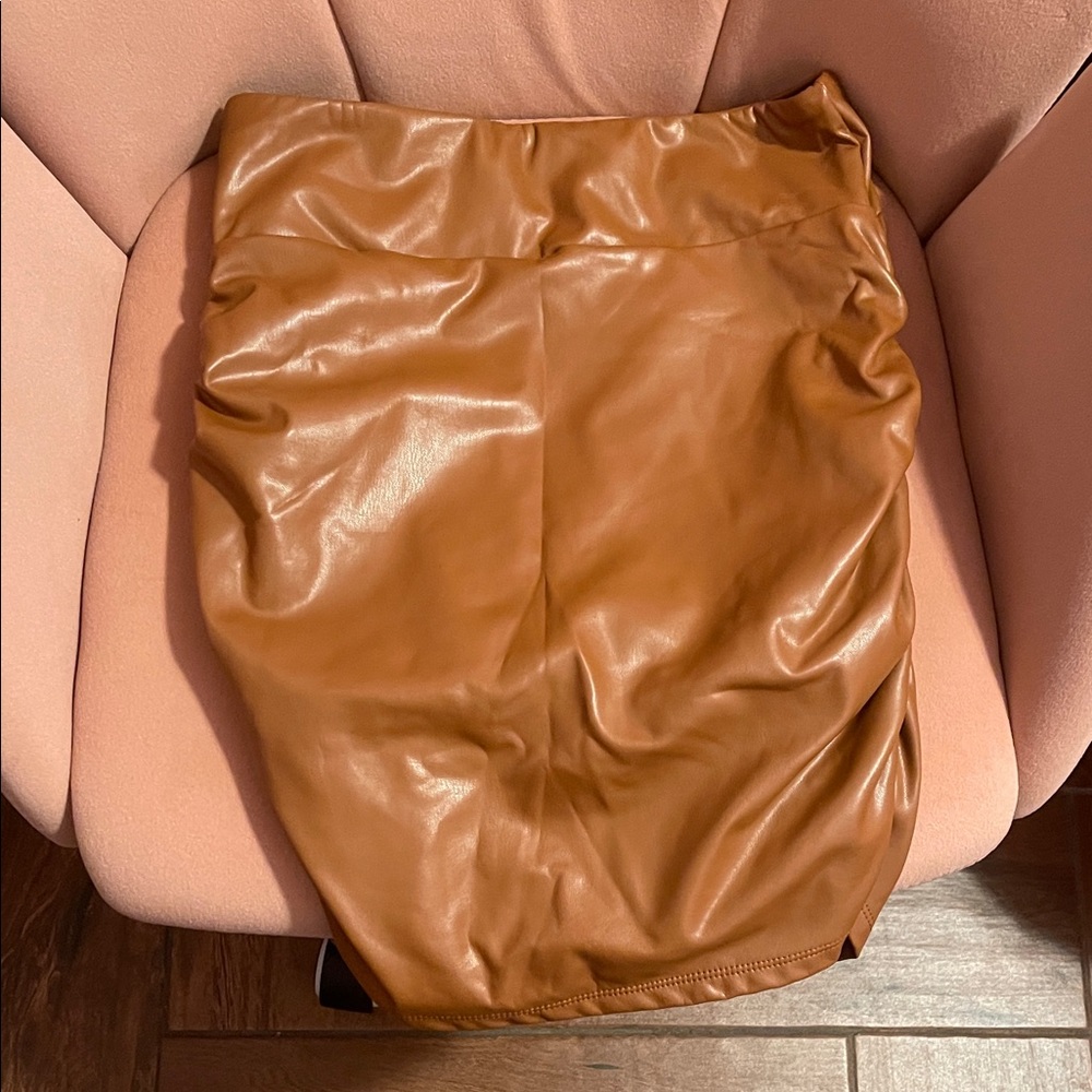 HALARA Tan Pencil Skirt